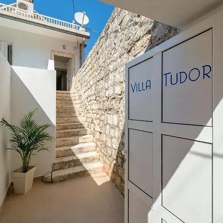 Apartment Tudor 2 Hvar Town