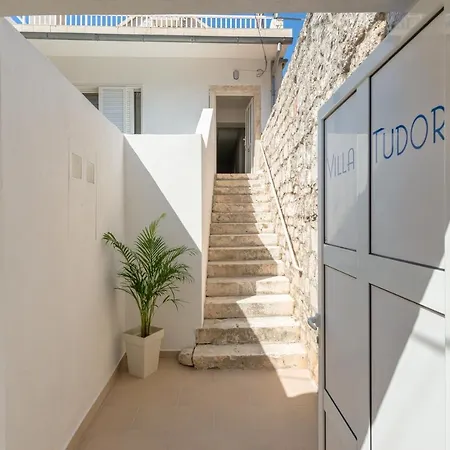 Apartamento Tudor 2 *