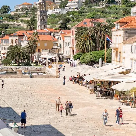 Tudor 2 Apartamento *